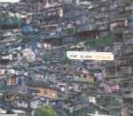 The Aloof Favelas